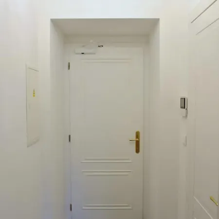 Beautiful 1-bed プラハ